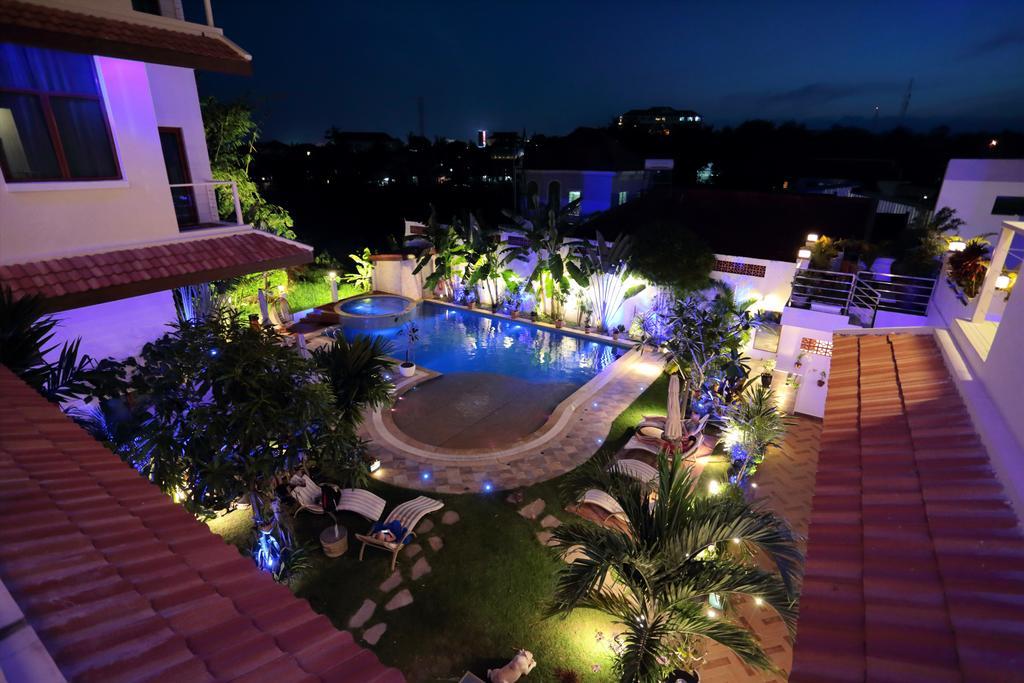 Deluxx Boutique Hotel Sihanoukville Extérieur photo