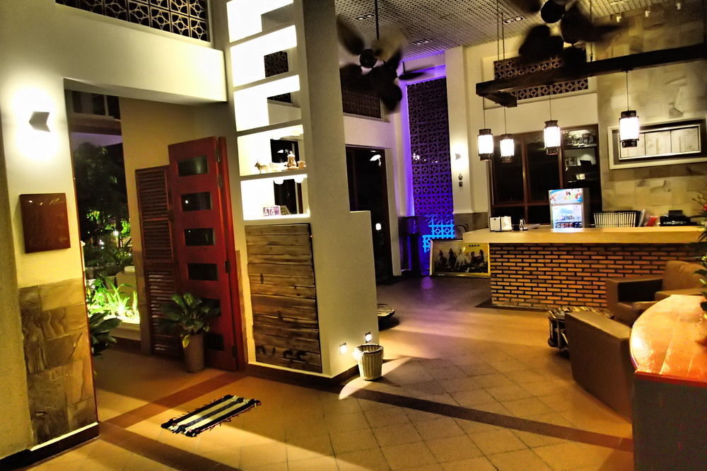 Deluxx Boutique Hotel Sihanoukville Extérieur photo